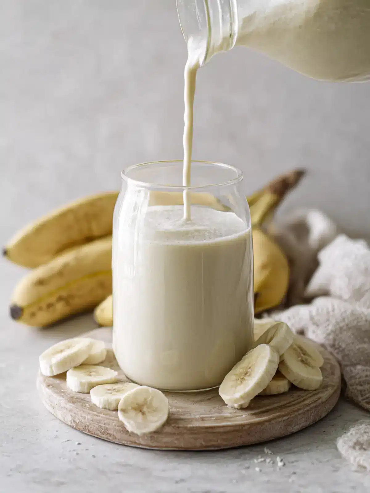 creamy vegan banana milk preparation steps